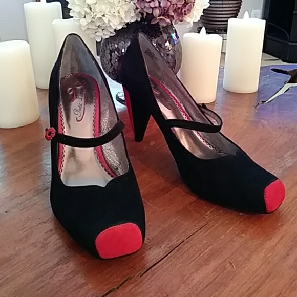 Poetic License Shoes - NEW Super Sexy Velvety Heels
